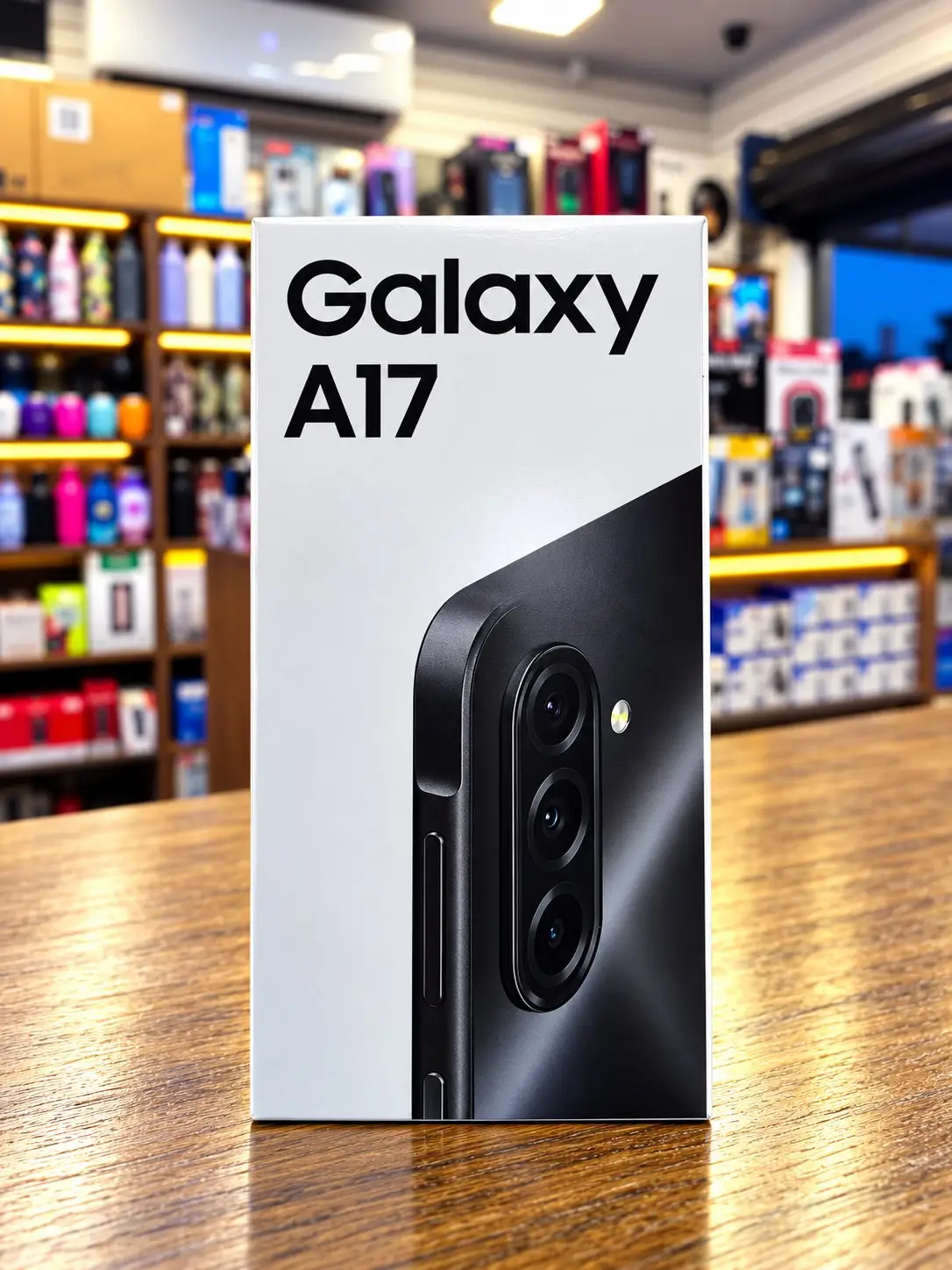 Caixa do Samsung Galaxy A17 no balcão da Dyone Celulares